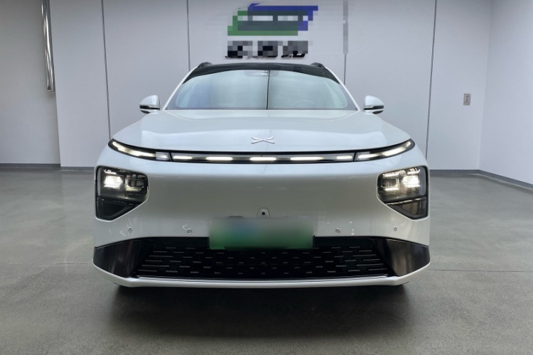 小鹏G9 2022款 702 Pro车身外观6001