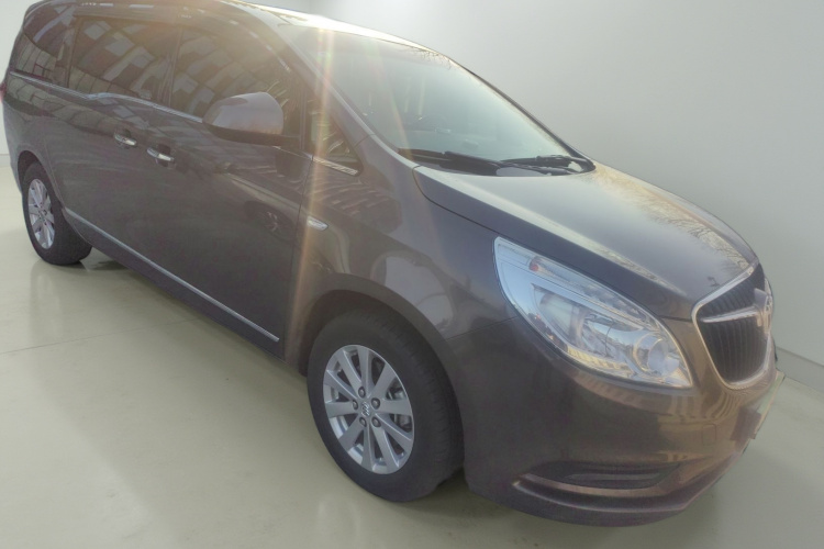 别克GL8 2017款 25S 豪华型 国V车身外观3