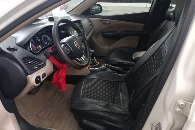 菲亚特 菲翔 2012款 1.4T 自动悦享版中控内饰19