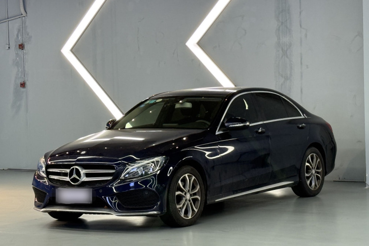 奔驰C级 2017款 C 180 L 运动版车身外观1