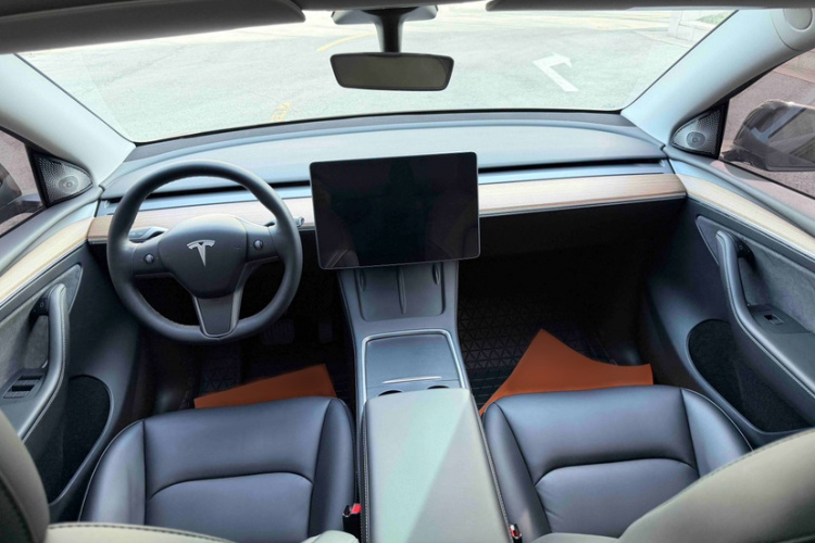 特斯拉 Model Y 2021款 标准续航后驱版局部细节14