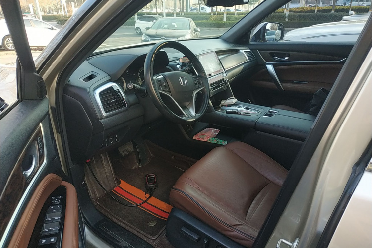 本田UR-V 2017款 370TURBO 四驱尊耀版 国V中控内饰20