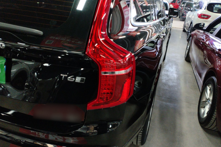 沃尔沃XC90 2019款 T6 智逸版 7座 国V车身外观9