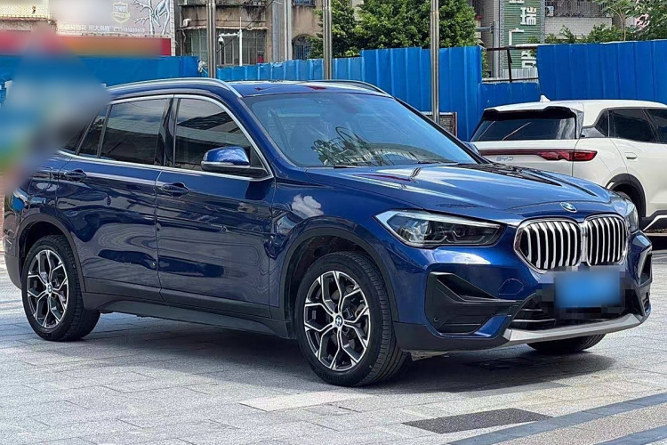 宝马X1 2020款 sDrive20Li 时尚型车身外观6002