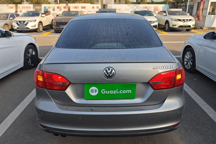 大众 速腾 2014款 改款 1.4TSI 自动豪华型车身外观6