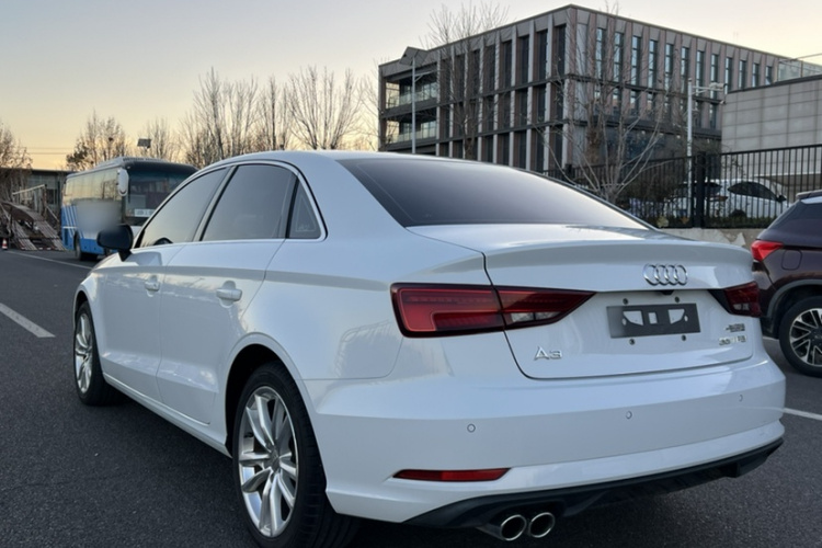 奥迪A3 2017款 Limousine 35 TFSI 进取型车身外观6005