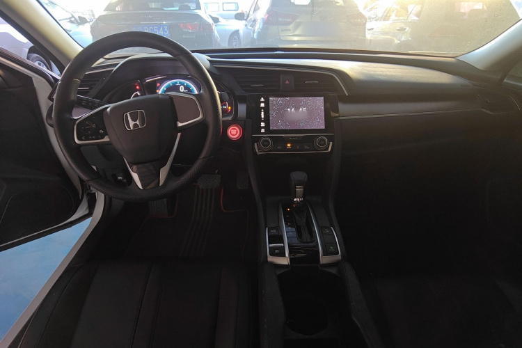 本田 思域 2016款 220TURBO CVT豪华版中控内饰12