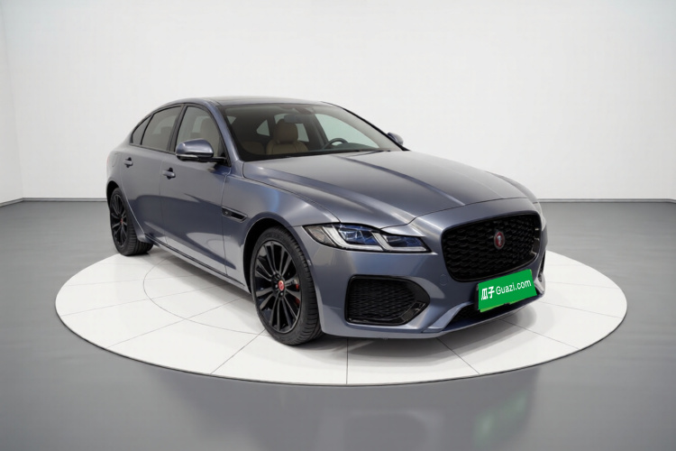 捷豹XFL 2021款 XFL 2.0T P250 两驱尊享豪华版车身外观3