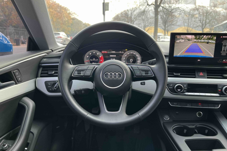 奥迪A5 2021款 Sportback 40 TFSI quattro 豪华致雅型中控内饰7002