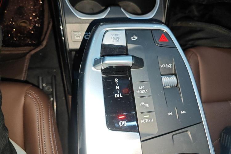 宝马X1 2023款 sDrive25Li X设计套装中控内饰18