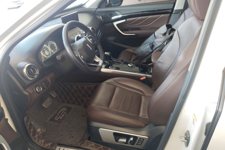 魏牌 VV7 2017款 2.0T 旗舰型局部细节19