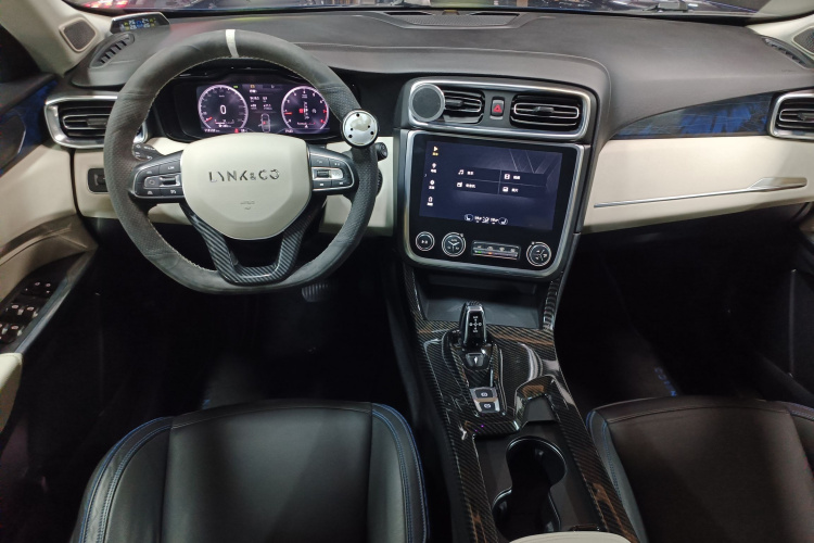 领克01 2017款 2.0T 两驱耀Pro版中控内饰12