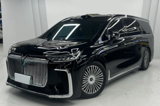 岚图汽车 岚图梦想家 2025款 PHEV 四驱旗舰乾崑版