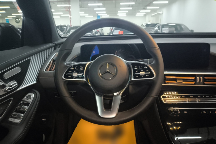 奔驰EQC 2022款 EQC 400 4MATIC中控内饰13