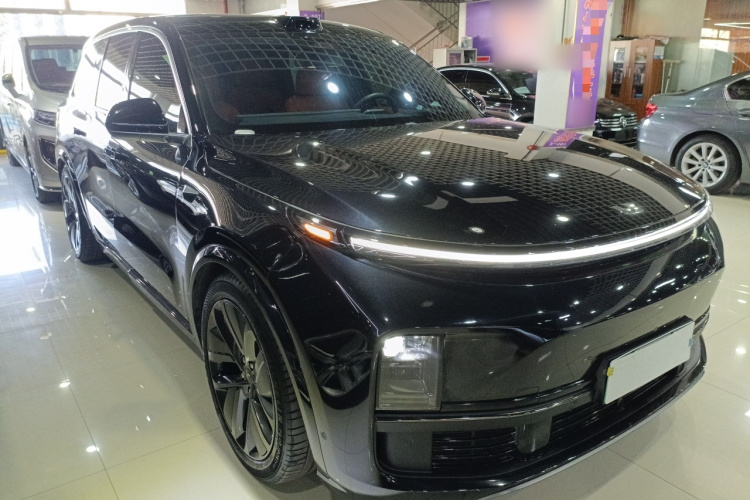 理想汽车 理想L9 2022款 Max车身外观3