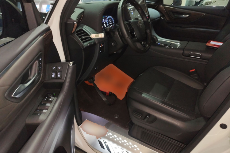 丰田 埃尔法 2024款 双擎 2.5L 尊贵版中控内饰20