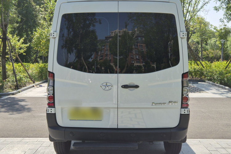 江汽集团 星锐 2022款 2.0T节油王PLUS快运版中轴5-6座HFC4DB3-2E4车身外观6007