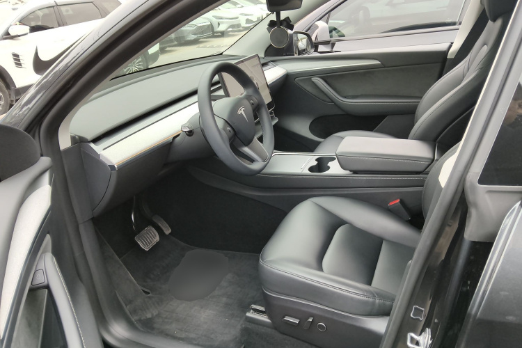 特斯拉 Model Y 2024款 后轮驱动版局部细节19