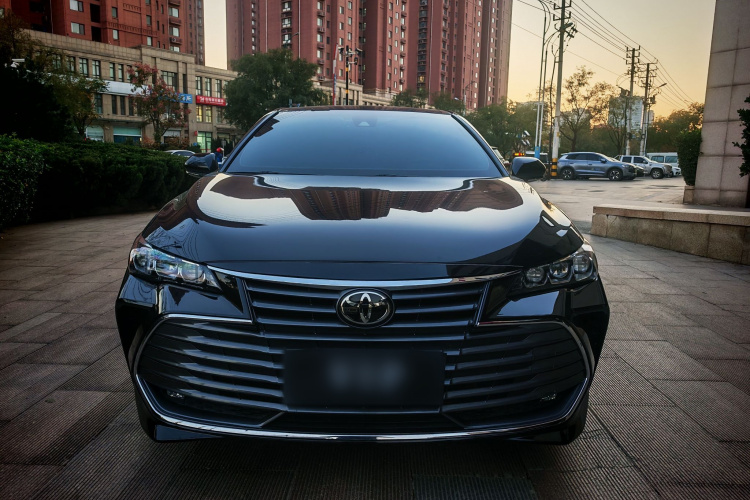 丰田 亚洲龙 2019款 2.5L 进取版 国VI车身外观6001