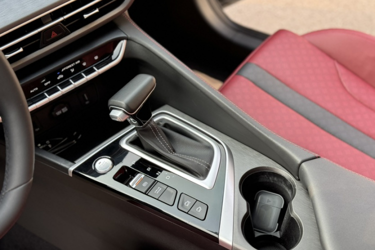 长安 逸动 2021款 PLUS 蓝鲸NE 1.4T GDI DCT尊贵型中控内饰7008