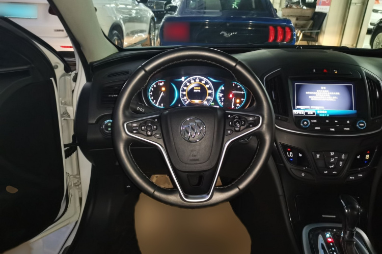 别克 君威 2015款 1.6T 精英技术型局部细节13