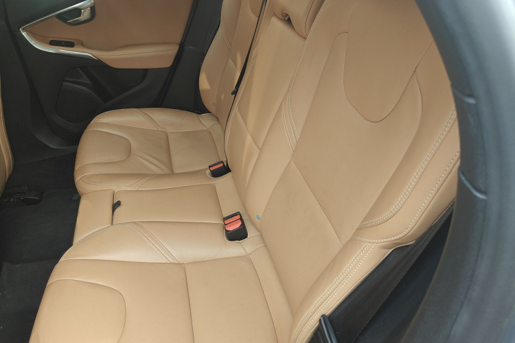 沃尔沃V40 2018款 T3 智逸版中控内饰21