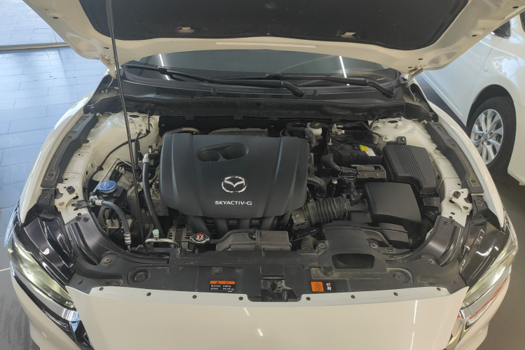 马自达 阿特兹 2020款 2.0L 蓝天豪华版机舱底盘24