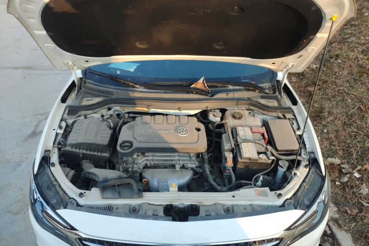 别克 英朗 2021款 改款 典范 1.5L 自动精英型局部细节24