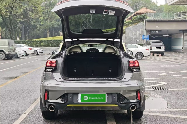 领克05 2022款 2.0TD 两驱耀Halo局部细节23