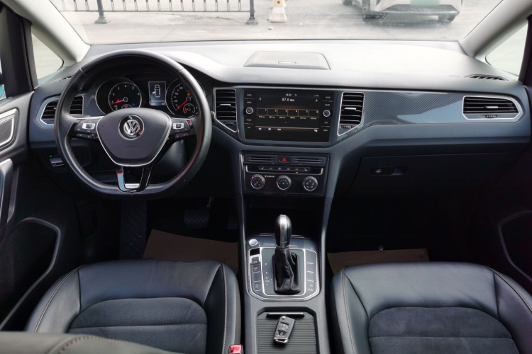 大众 高尔夫·嘉旅 2018款 280TSI 自动豪华型中控内饰7002