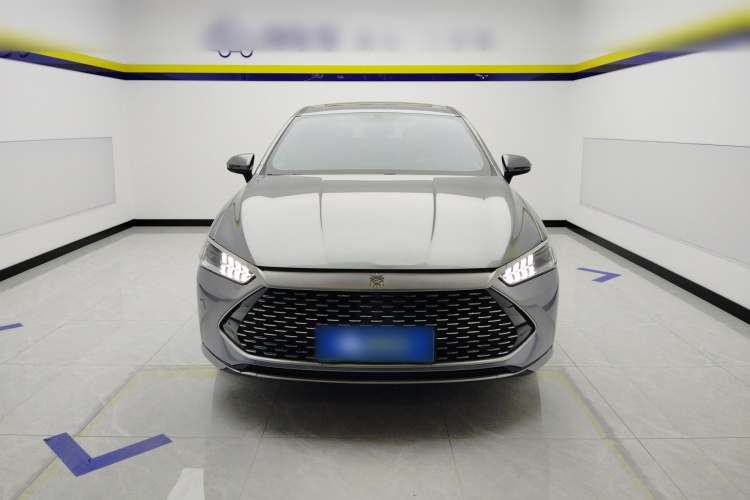 比亚迪 秦PLUS 2021款 DM-i 120KM 尊贵型车身外观2