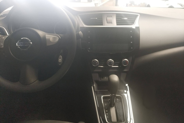 日产 轩逸 2022款 经典 1.6XL CVT豪华版局部细节16