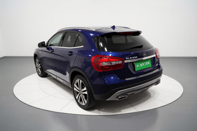 奔驰GLA 2016款 GLA 200 动感型车身外观5