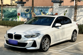 宝马1系 2020款 125i 领先型M运动套装