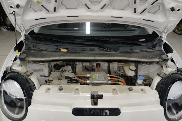 长安启源 长安Lumin 2022款 155km 清甜款机舱底盘24