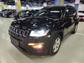 Jeep 指南者 2020款 220T 自动精英版