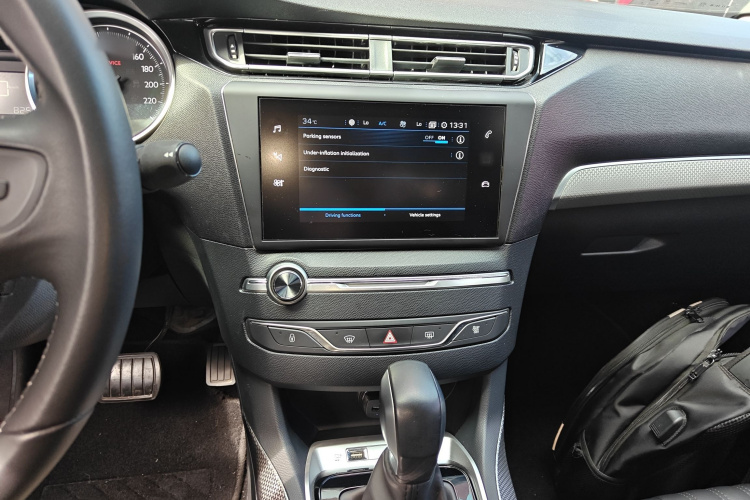 标致408 2019款 350THP 自动豪华版 国V局部细节16