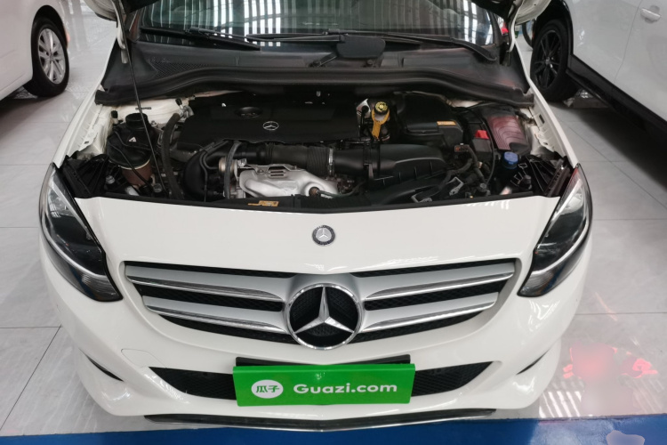 奔驰B级 2015款 B 200 动感型机舱底盘24