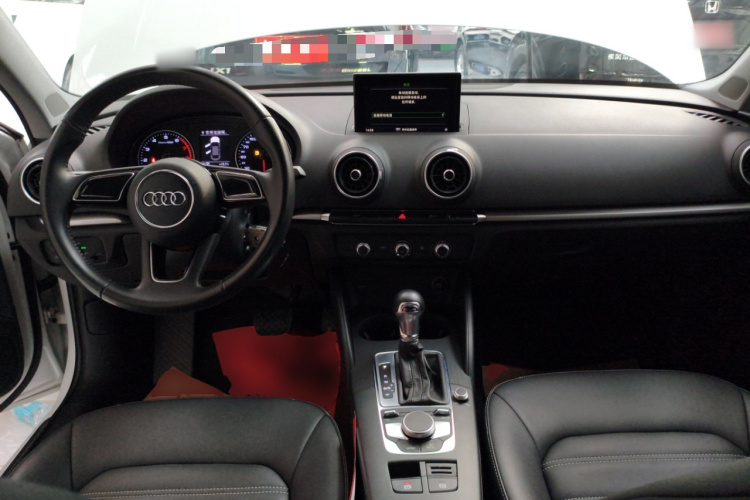 奥迪A3 2017款 Limousine 35 TFSI 进取型中控内饰12