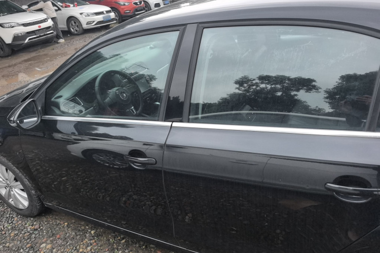 大众 速腾 2014款 1.6L 自动舒适型车身外观6003