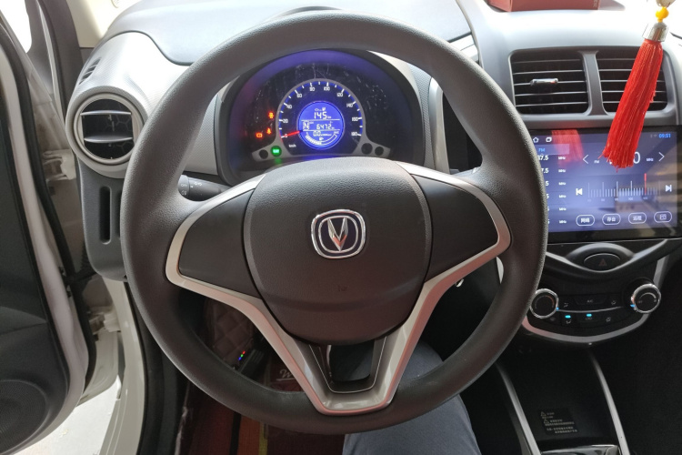 长安欧尚 奔奔E-Star 2021款 国民版 心悦版（快充版）磷酸铁锂（31.95kWh）中控内饰13