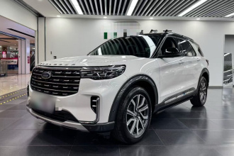 福特 探险者 2023款 EcoBoost 285 四驱钛金版 6座