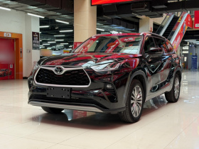 丰田 汉兰达 2022款 380T 四驱尊贵版 7座