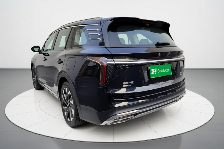 红旗HS7 PHEV 2024款 2.0T PHEV 四驱旗畅版 6座车身外观5
