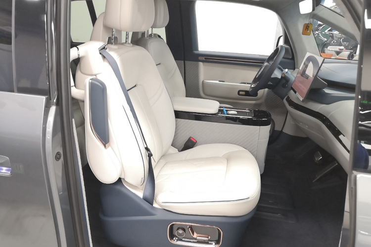 极氪MIX 2025款 长续航智驾版局部细节41