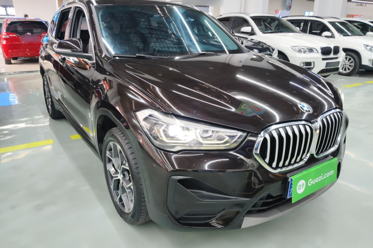 宝马X1 2020款 sDrive25Li 领先型车身外观3