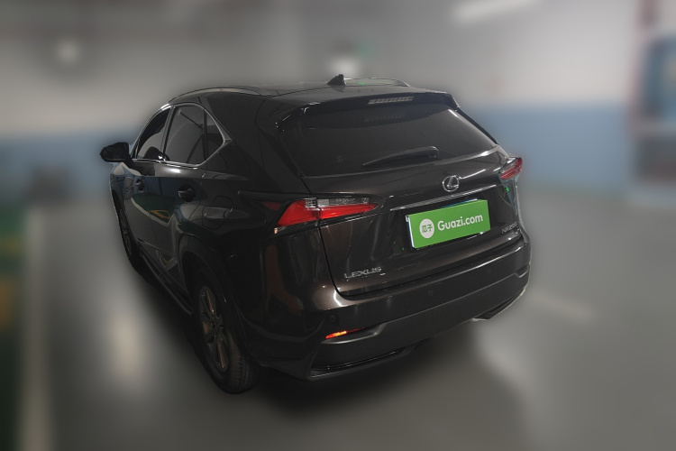 雷克萨斯NX 2015款 200 前驱 锋行版车身外观5