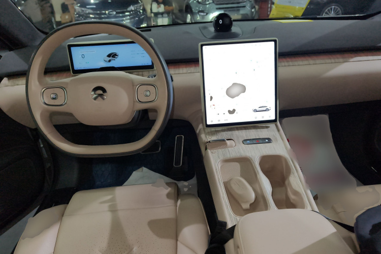 蔚来ET7 2022款 100kWh 首发版中控内饰7002
