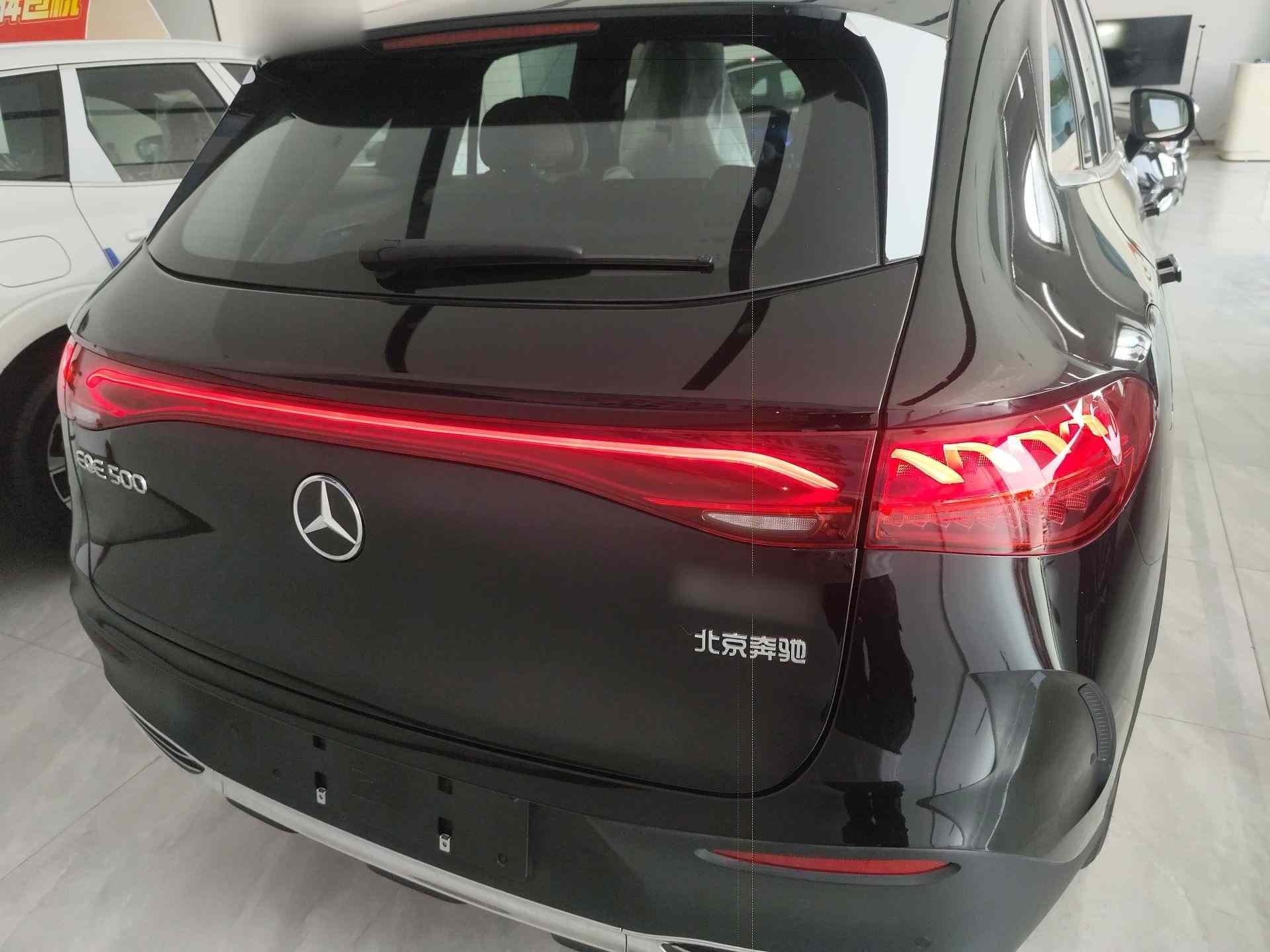 奔驰EQE SUV 2024款 500 4MATIC 先锋版(3)