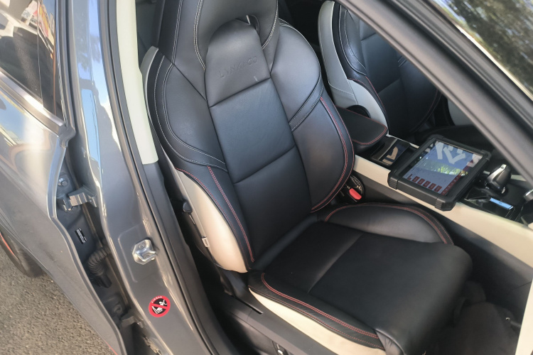 领克02 2018款 1.5T DCT两驱耀Pro版 国V局部细节41